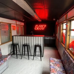 LAT Bar in der S-Bahn