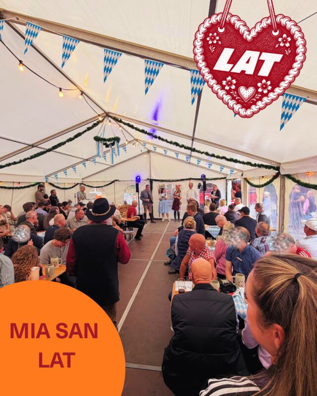 Unser diesjähriges Oktoberfest war ein echtes Teamwerk! 🥨❤️🎉💪

Gemeinsam haben wir ein tolles Fest auf die Beine gestellt und zu geselliger Musik und leckersten Schmankerln das letzte Jahr gefeiert <3 

Wie jedes Jahr haben wir unsere Jubilare geehrt und konnten dieses Jahr nicht nur die 5- und 10-jährigen Jubiläen von zwei Kollegen aus der LAT Fernmelde, sondern auch das 45-jährige Jubiläum eines Kollegen aus der LAT Funk ehren. Wir sind mächtig stolz, dass ihr so lange Teil des Teams seid und hoffentlich auch weiterhin bleibt! 

Neben langjährigen Kunden, Geschäftspartnern und vielen LAT-Alumni, waren auch die Azubis der @deine_sbahnberlin mit dabei, die unsere @lat_sbahn in den letzten Monaten mit viel Fleiß in Handarbeit saniert haben – wir sind unheimlich dankbar für euer unermüdliches Engagement und eure Arbeit!

Abschließend herzlichen Glückwunsch an die Gewinner*innen unserer Spiele:
🔨 Hau den Lukas
🍺 Maßkrugschieben
🎯 Schießstand

Danke an alle, die dabei geholfen haben so ein schönes Fest auf die Beine zu stellen und Danke an alle, die mit uns gefeiert haben!

#LAT #LATeam #LATberlin #LAToktoberfest #teamLAT